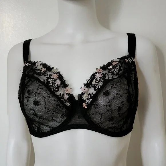 Vintage Lizbony Embroidered Lace Bra